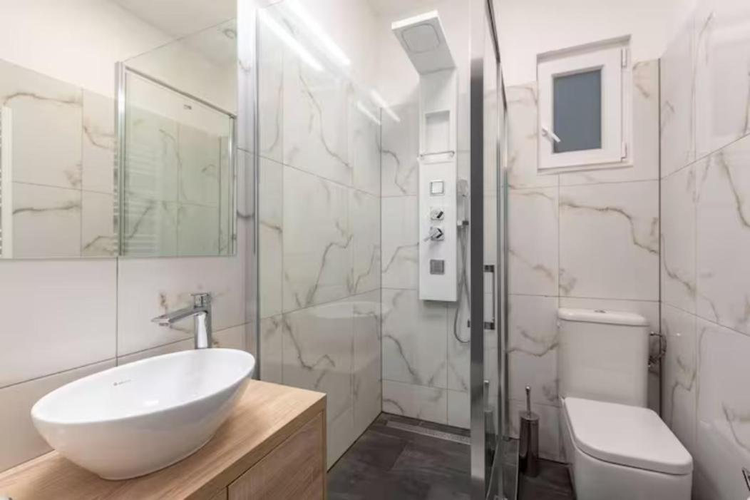 Luxurious Studio Located In The Heart Of Budapest Esterno foto